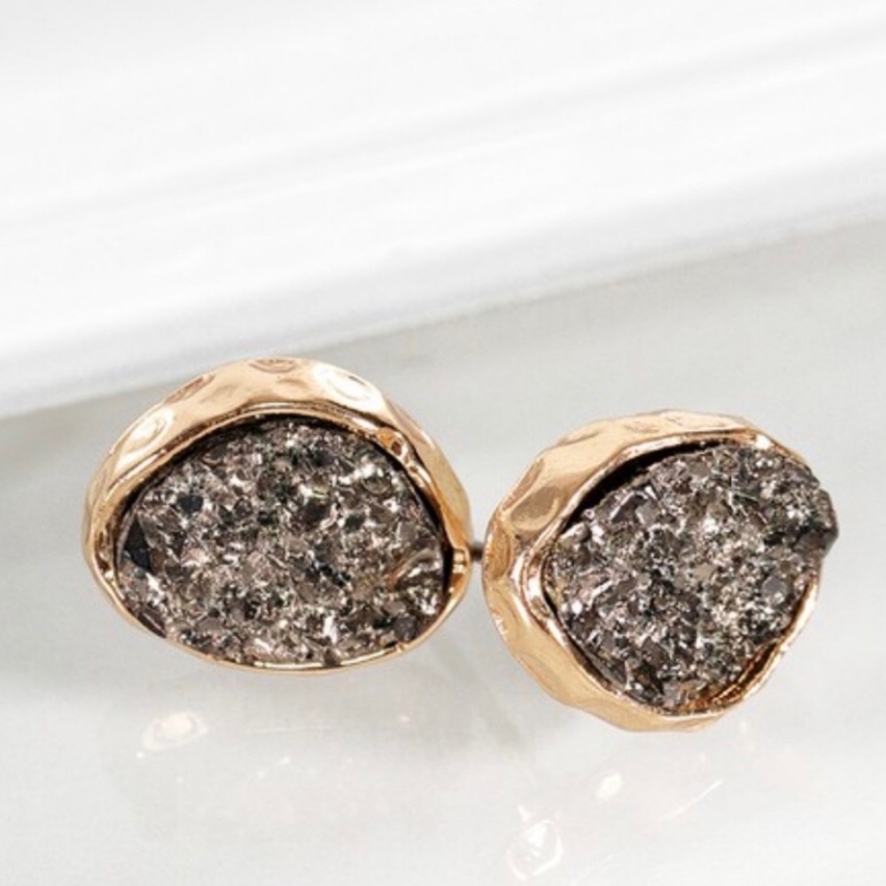 Druzy Earings - Picture 4 of 5